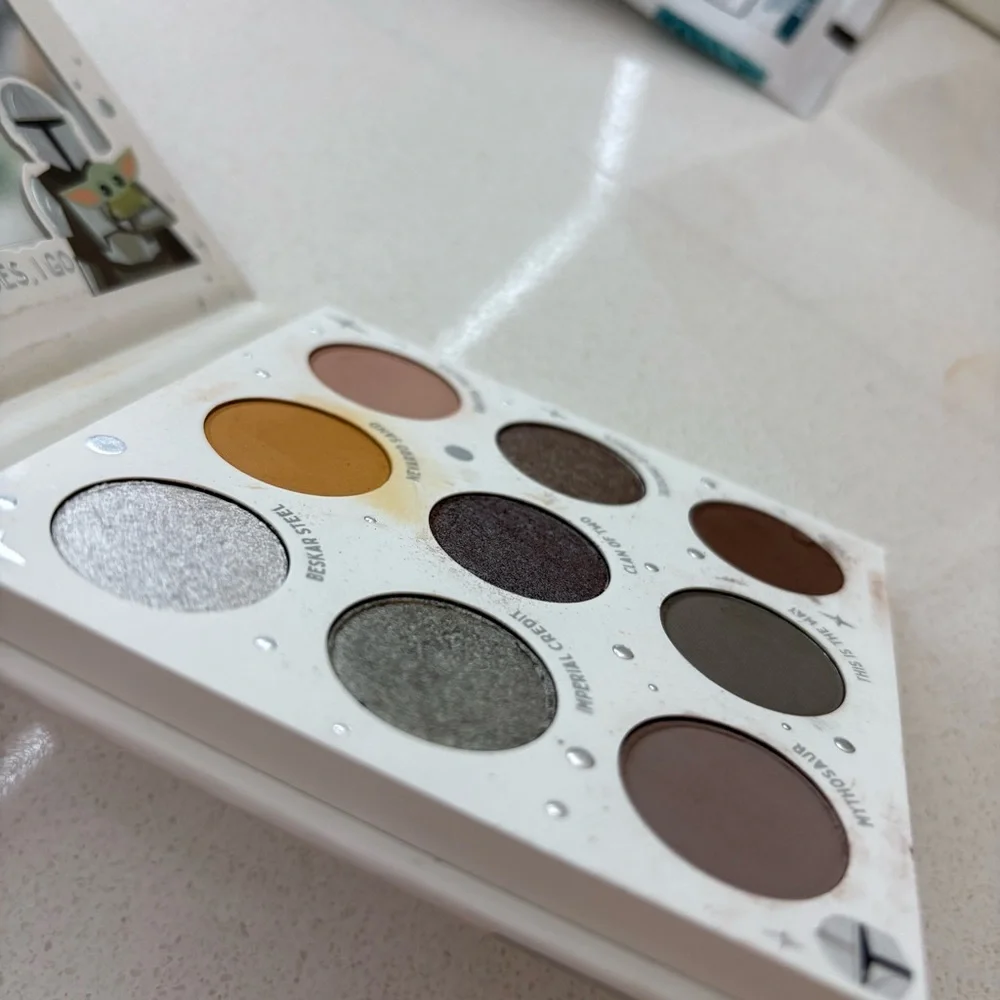 ColourPop Star Wars Mandalorian Eyeshadow Palette